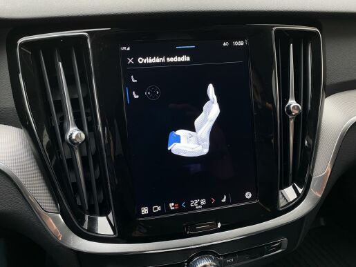 Volvo V60 CC B5 AWD // PLUS// tažné zař.