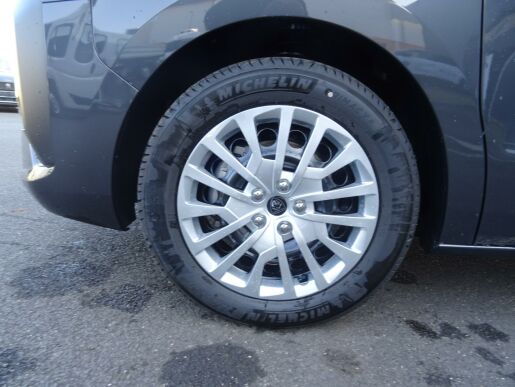 Peugeot Traveller Active Long 2.0 BHDi 180k EAT8