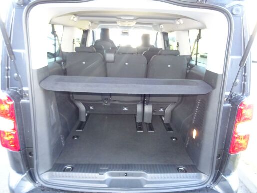 Peugeot Traveller Active Long 2.0 BHDi 180k EAT8