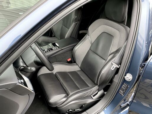 Volvo V60 T8 AWD RECHARGE // 455 PS