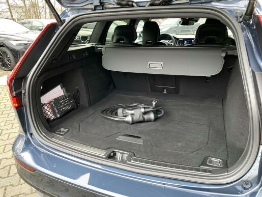 Volvo V60 T8 AWD RECHARGE // 455 PS