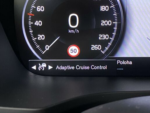 Volvo V60 T8 AWD RECHARGE // 455 PS