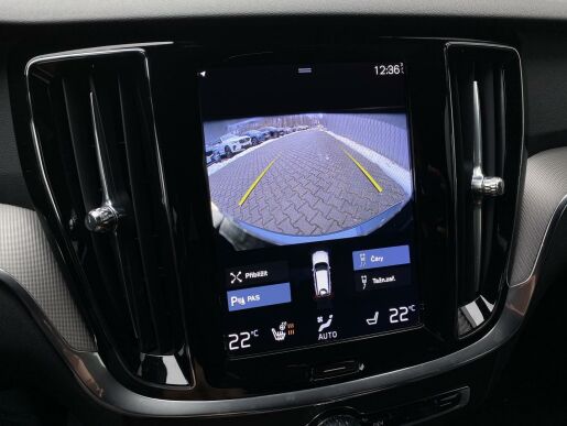 Volvo V60 T8 AWD RECHARGE // 455 PS