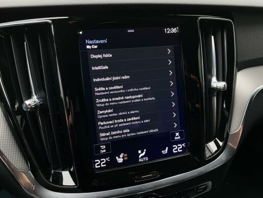 Volvo V60 T8 AWD RECHARGE // 455 PS