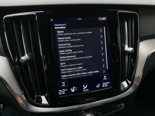 Volvo V60 T8 AWD RECHARGE // 455 PS