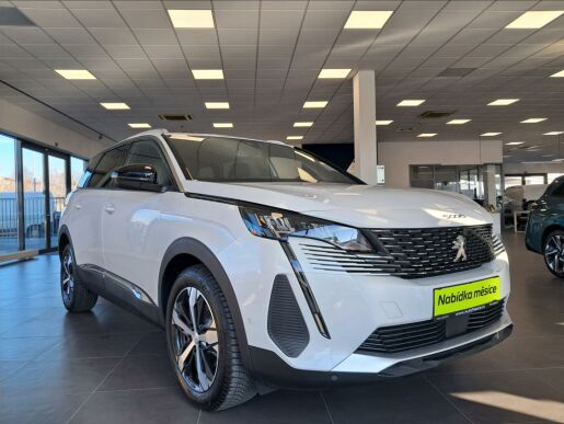 Peugeot 5008 1,5   ALLURE PACK 130k EAT8