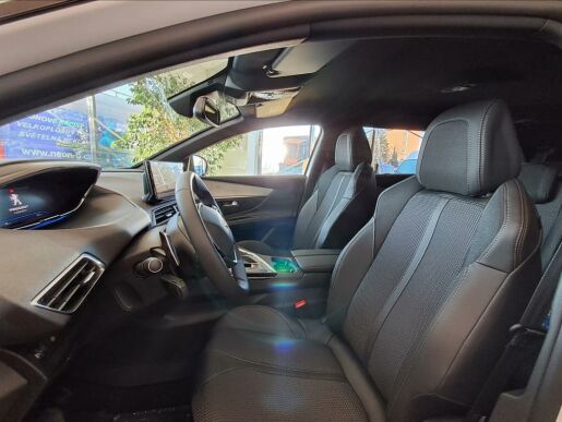 Peugeot 5008 1,5   ALLURE PACK 130k EAT8