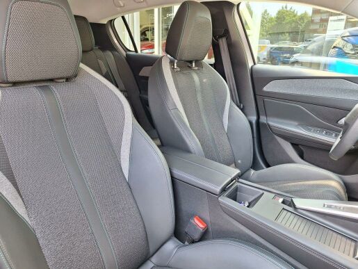 Peugeot 308 ALLURE 1.5 BHDi 130K EAT8