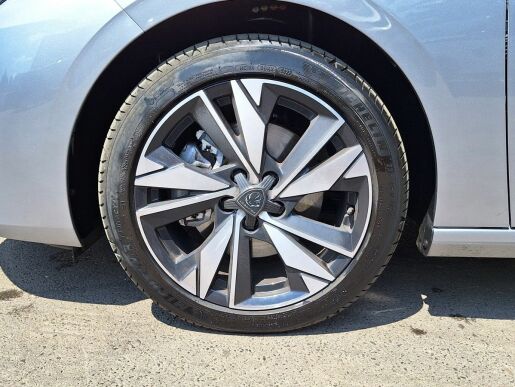 Peugeot 308 ALLURE 1.5 BHDi 130K EAT8