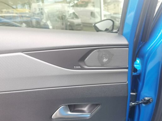 Peugeot 308 e-GT PACK HYBRID 225K e-EAT8
