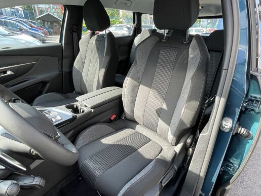 Peugeot 5008 ACTIVE PACK 1.5 BHDi 130k EAT8