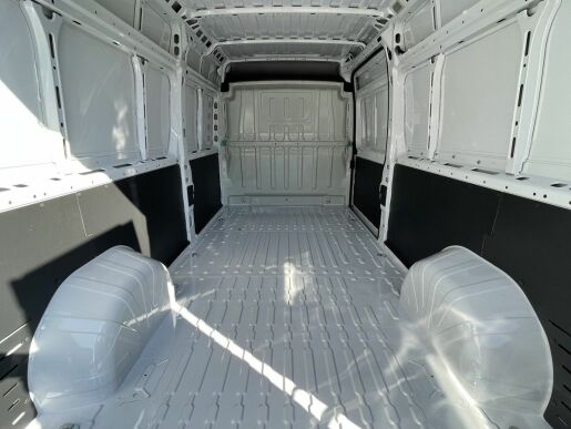 Peugeot Boxer FG 4350 L4H2 BHDi 165k MAN6