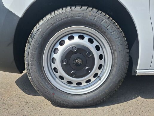 Peugeot Expert FG L2 2.0 BHDi 145 MAN6