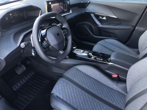 Peugeot 2008 ALLURE PureTech 130 S&S EAT8