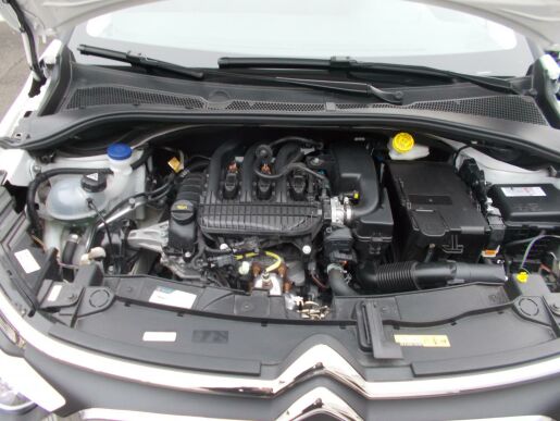 Citroën C3 SHINE 1.2 PureTech 83
