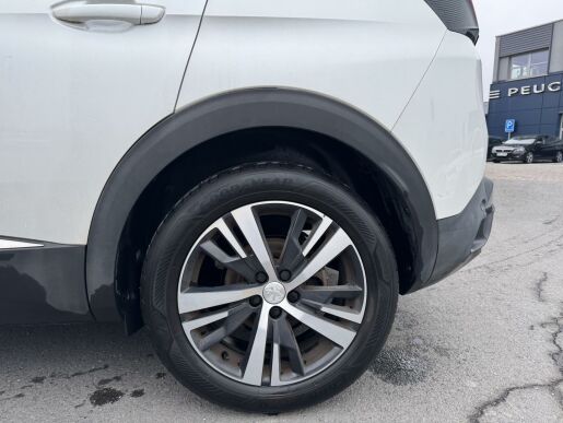 Peugeot 3008 1.2 PureTech  ALLURE EAT