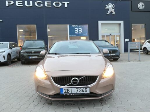 Volvo V40 2.0D D2