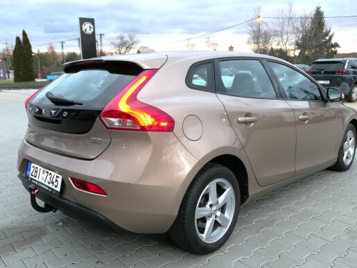 Volvo V40 2.0D D2
