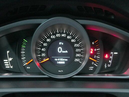 Volvo V40 2.0D D2