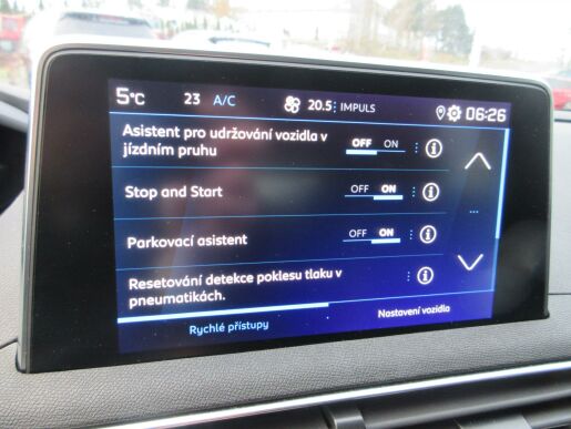 Peugeot 3008 ACTIVE 1.2 PureTech 130 EAT8
