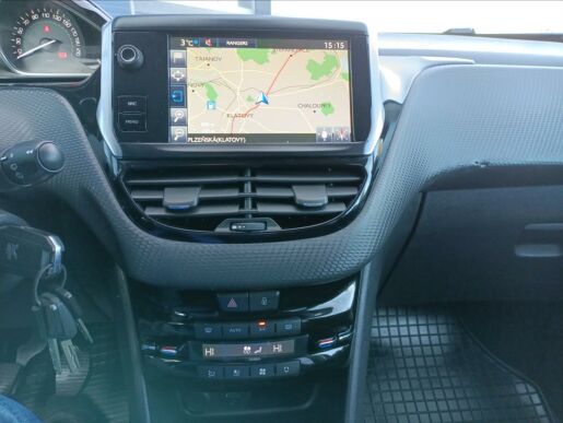 Peugeot 2008 1,6 ALLURE 1.6 HDi 115k, ČR, 2.maj.