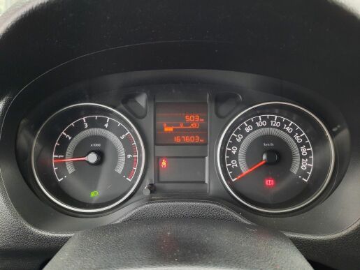Peugeot 301 ALLURE 1,6 HDi 92k