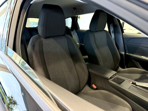 Peugeot 308 SW STYLE HYBRID 145k, Automat