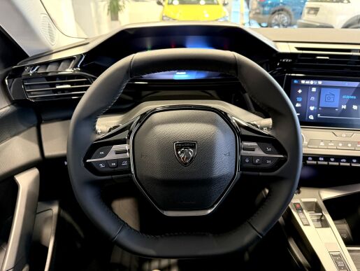 Peugeot 308 SW STYLE HYBRID 145k, Automat