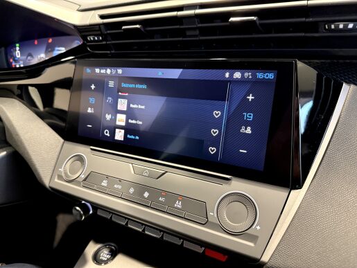 Peugeot 308 SW STYLE HYBRID 145k, Automat