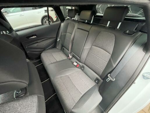 Toyota Corolla STYLE 1.8 HYBRID 103 kW