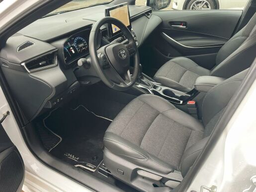 Toyota Corolla STYLE 1.8 HYBRID 103 kW