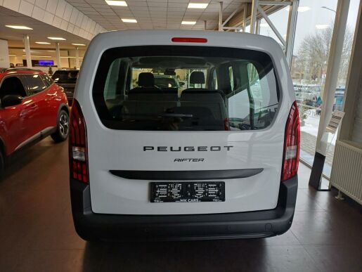 Peugeot Rifter LONG ACTIVE 7 let zár.