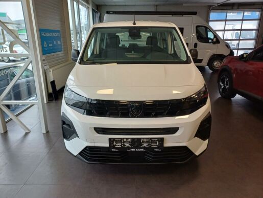 Peugeot Rifter LONG ACTIVE 7 let zár.