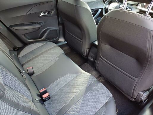 Peugeot 2008 ALLURE 1.2 PureTech