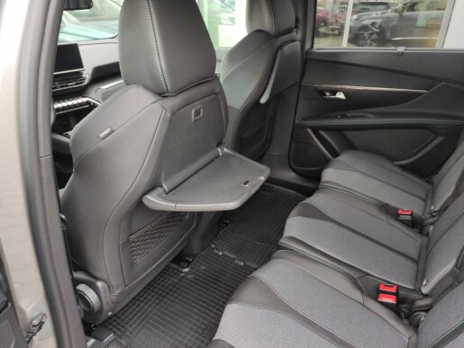 Peugeot 5008 ALLURE PACK 1.5HDI AUT8 7 MÍST