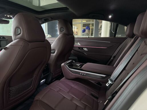 DS Automobiles DS9 RIVOLI E-TENSE 360 4x4