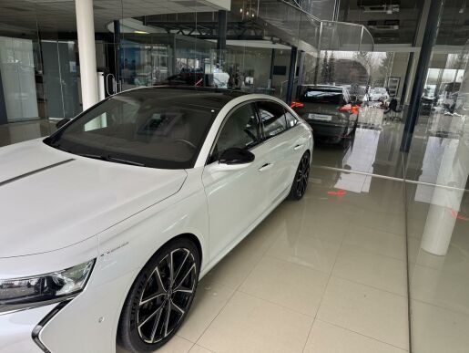 DS Automobiles DS9 OPERA E-TENSE 360 4x4