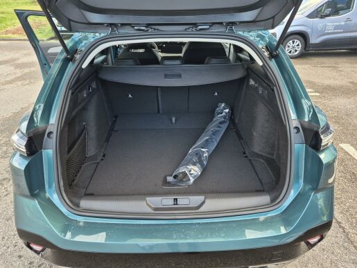 Peugeot 308 SW ALLURE BlueHDi 130 S&S EAT8