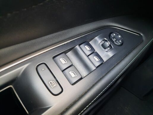 Peugeot 5008 ALLURE PACK 2.0 BHDi 180k EAT8