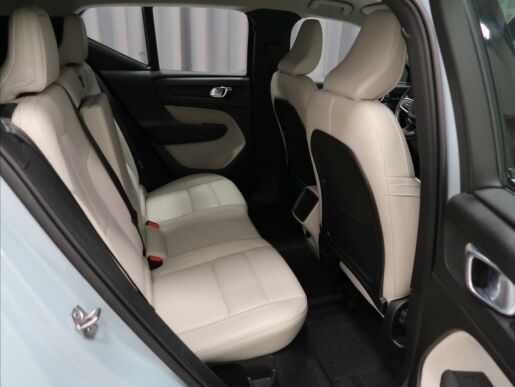 Volvo XC40 2,0 D3 Drive-E Momentum FWD