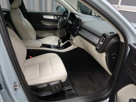 Volvo XC40 2,0 D3 Drive-E Momentum FWD