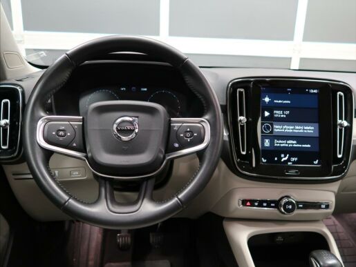 Volvo XC40 2,0 D3 Drive-E Momentum FWD