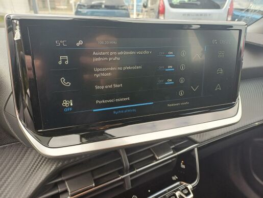 Peugeot 2008 Style PureTech 1.2 100k