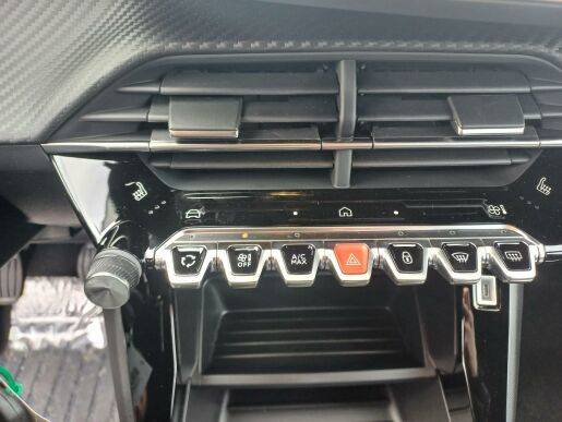 Peugeot 2008 Style PureTech 1.2 100k