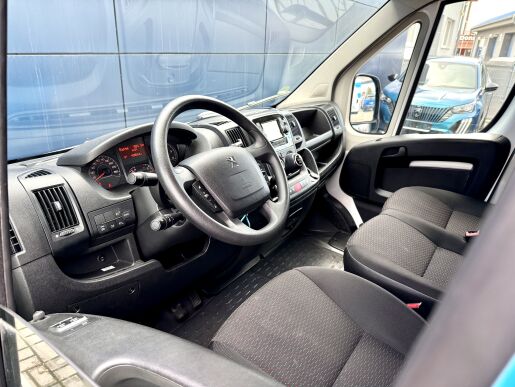 Peugeot Boxer 2.2HDi, 9 míst, nový motor, ČR