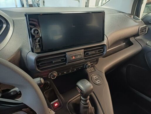 Peugeot Rifter ACTIVE BlueHDi 7 let zár.