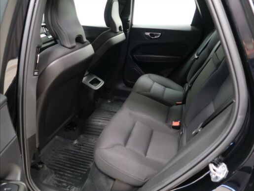 Volvo XC60 2,0 B4 AWD  Momentum AUT