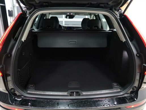 Volvo XC60 2,0 B4 AWD  Momentum AUT
