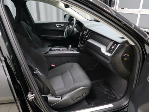Volvo XC60 2,0 B4 AWD  Momentum AUT