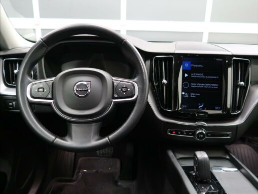 Volvo XC60 2,0 B4 AWD  Momentum AUT